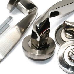 Güven Kapı Kolu Zümrüt WC Rozetli Nikel Saten - 2