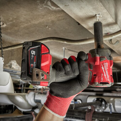 Milwaukee Compact Impact Wrench 339Nm (Without Battery) - 5